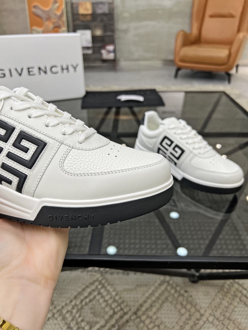 Givenchy Sneakers